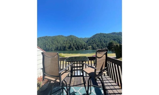 Scottsburg Condo | Umpqua River getaway stay for months condo
