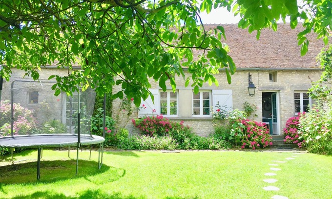 Nangeville House | Un Rêve de Campagne/group accommodation South Fontainebleau,6 bedrooms,sleeps 15