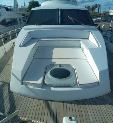 Sete Boat Rental | Un yacht de 24m rien que pour vous !