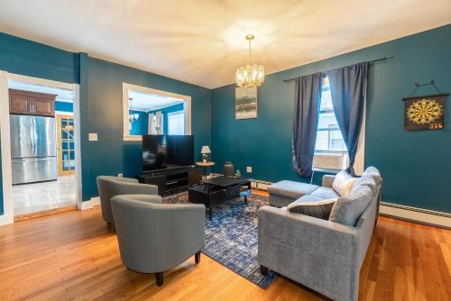 Everett Apartment | Unique 3BDR 2 Bath near Encore casino
