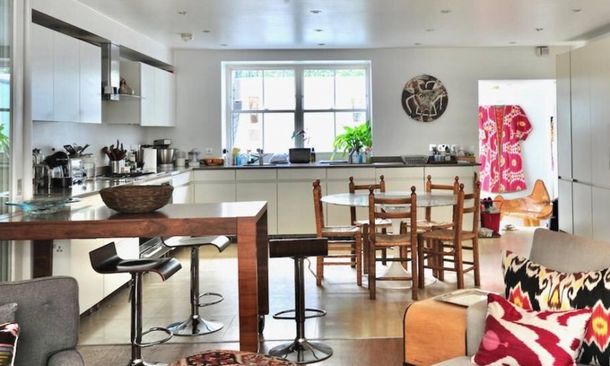 Norland House | Unique & Spacious Family Home on Communal Garden in Heart of Notting Hill