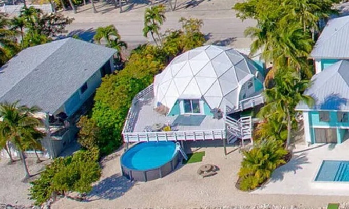 Little Torch Key House | Unique Waterfront Dome Home with Dock & Pool – Little Torch Key