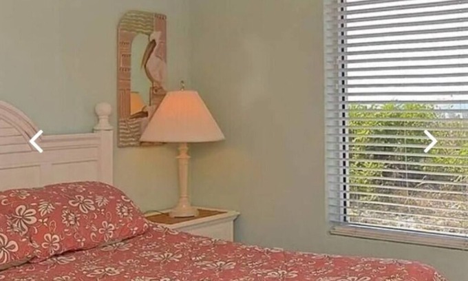 Nokomis Apartment | Unit 23: Deluxe Beachfront Suite
