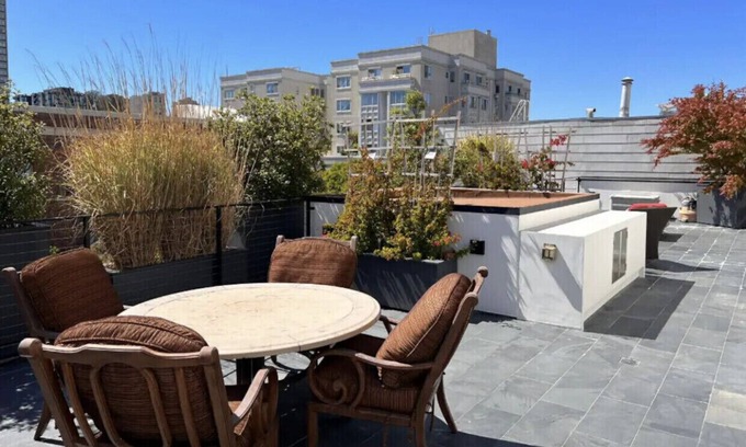 Nob Hill Apartment | Unit 5