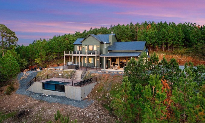Broken Bow Cabin | Unplug & Unwind | Luxe Hilltop + Pool