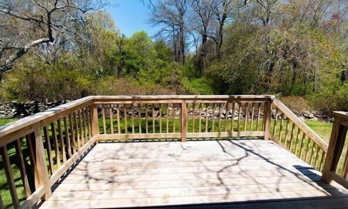 Eastward Look House | Updated & Clean Eastward Look Beach Home!