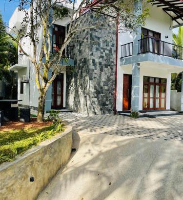 Hettimulla Villa | Upper Stone Bungalow