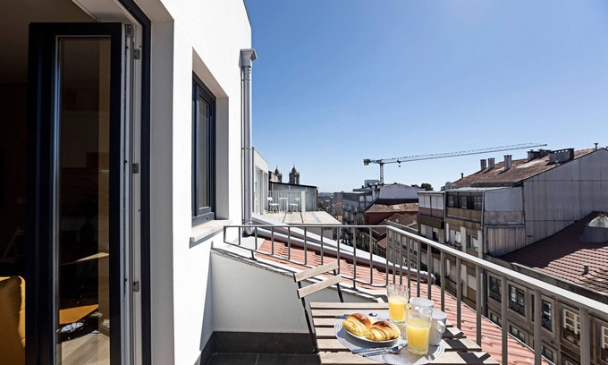 Lapa Apartment | Urban House by LovelyStay