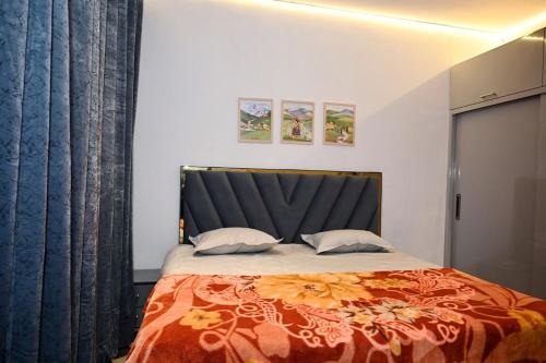 Gurugram Apartment | Urban Oasis