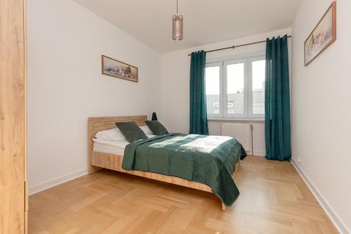 Ursus Apartment | Ursus Spacious Two-bedroom Apartment by Noclegi Renters