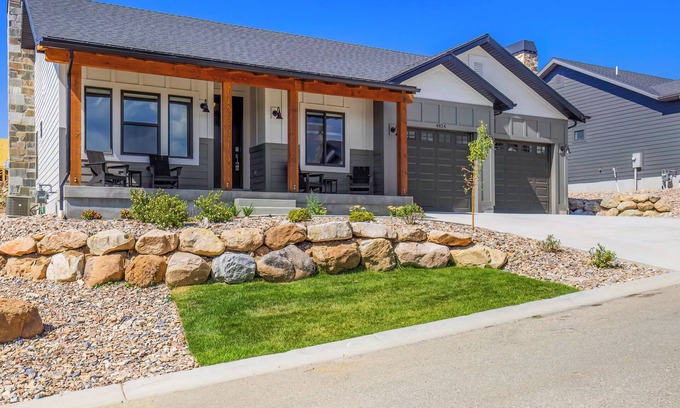 Wolf Creek House | UT Ski Retreat - Powder Mountain and Snowbasin