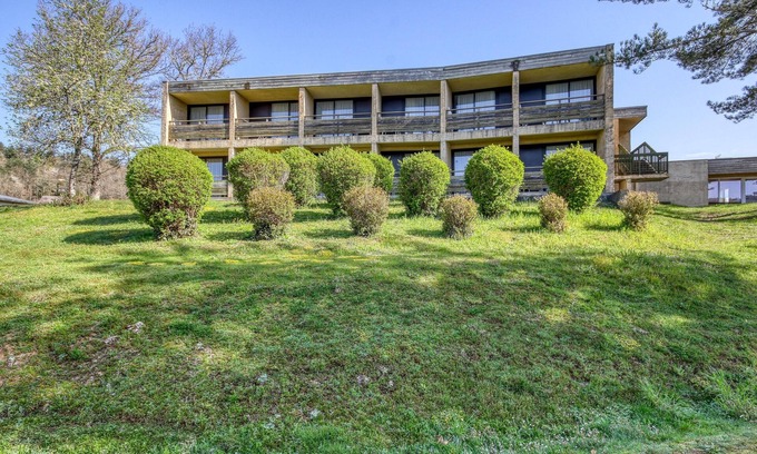 Miremont House | Vacancéole - Le Domaine de Confolant