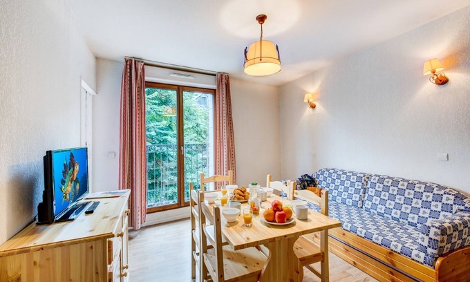 Bagneres-de-Luchon House | Vacancéole - Résidence Illixon