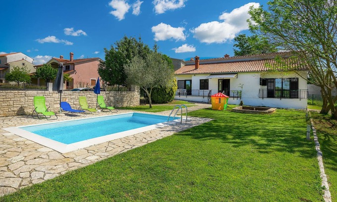 Municipality of Zminj House | Vacation home Dora by Interhome