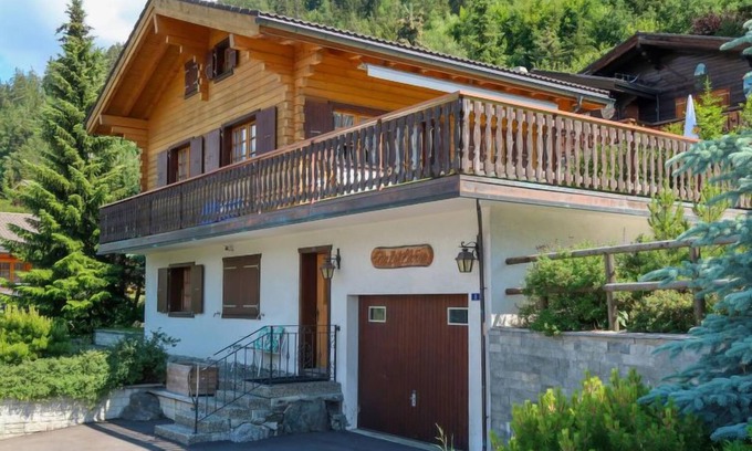 Nendaz House | Vacation home Eloise by Interhome