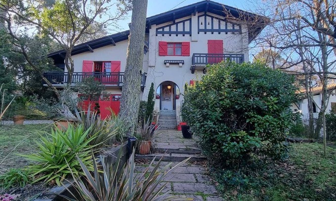 Pyla-sur-Mer House | Vacation home in Le Pyla - At the foot of the Dune du Pyla and 2 minutes from the beach