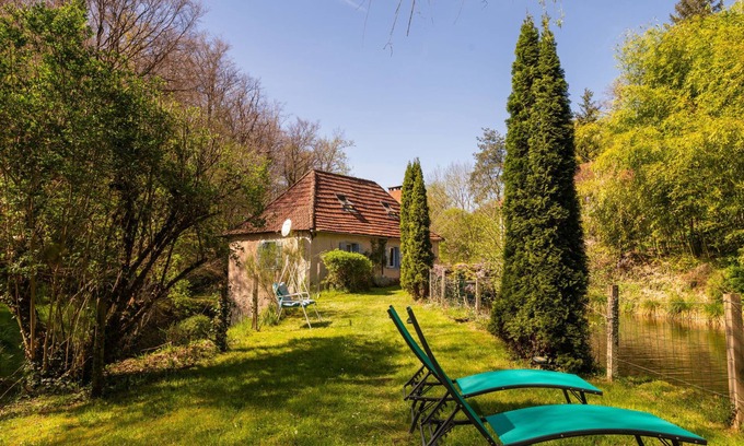 Teyssieu House | Vacation home Roucan by Interhome