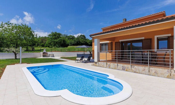 Zminj House | Vacation home Tina by Interhome