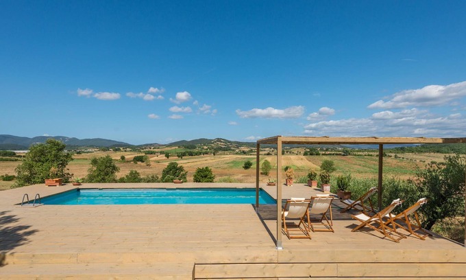 Gavorrano House | Vacation home with pool and great views of the surrounding countryside.