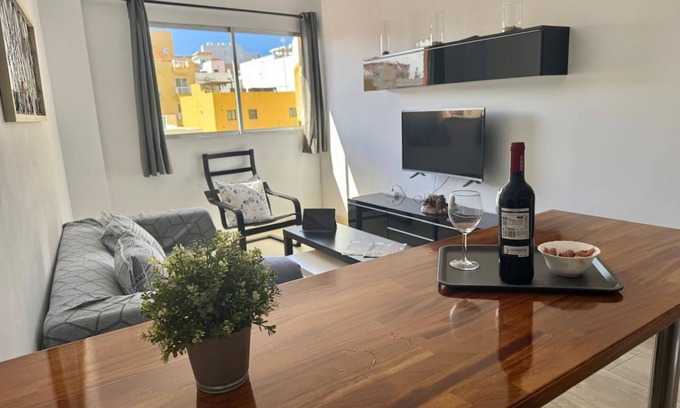 Alcala Apartment | Vacation 'Ifae 3' with Wi-Fi