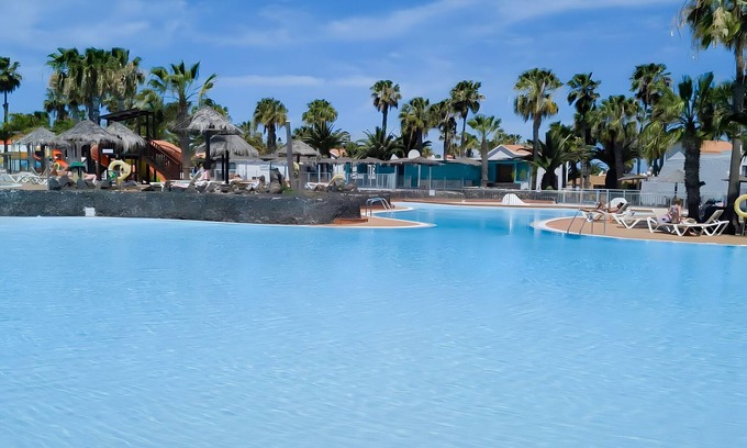 Corralejo Apartment | Vacation 'Oasis Dunas - Casa Ventura' with Shared Pool, Private Terrace and Wi-Fi