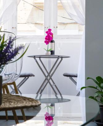 Floriana Apartment | Valletta Waterfront 2 Beds Flat by ArcoBnb