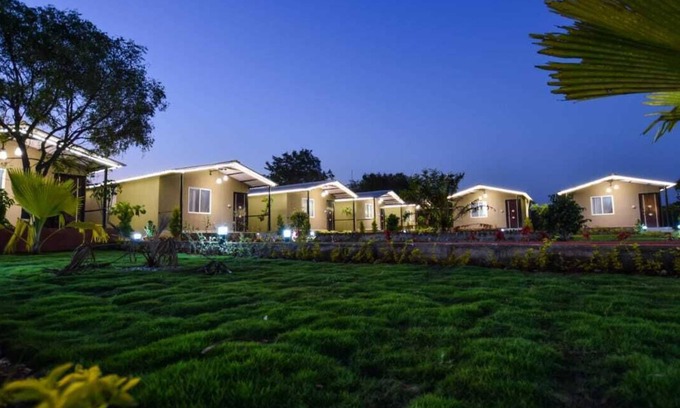 Ramanagara Hotel | Valley Vibes