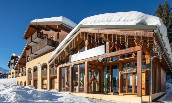 Doucy-Combelouviere Condo | Valmorel | 1BR for 5 + Ski-in, Ski-out!