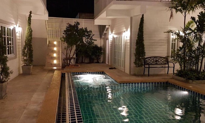 Sattahip House | Vanida Antique Home