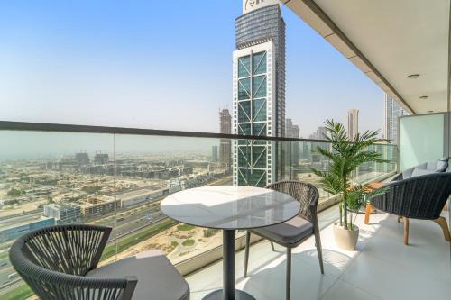 Downtown Dubai Apartment | VayK - Spacious 2BR Inside Hotel with Full Amenities and Restaurants
