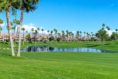 Palm Desert House | VB944 - Triple Fairway View - Meredith Lodging