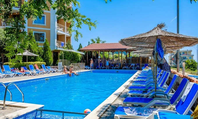 Byala Hotel | Vemara Club Hotel and Villas - Free parking and Free Beach Access