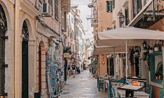 Old Town Apartment | Venetian Reale