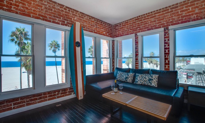 Venice Apartment | Venice Breeze Suites