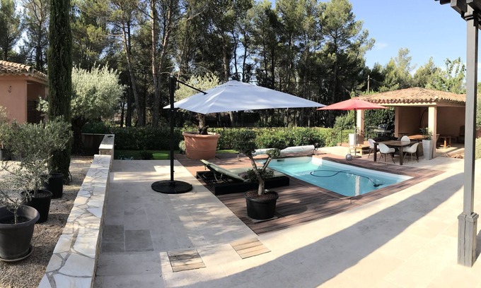 Pourrieres House | Very comfortable Provencal Villa at the foot of the Sainte Victoire
