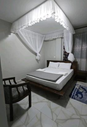 Kisumu Hotel | Via Alpina Lodge Makuti Ltd
