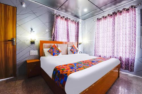 Kempty Range Hotel | Via Neilkanth