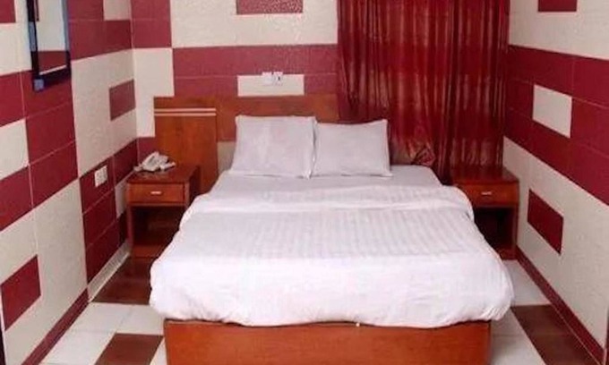 Ikotun House | Vic James Apartments
