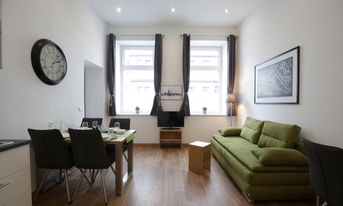 Rudolfsheim-Funfhaus Apartment | Vienna Gold Apartments - contactless check in