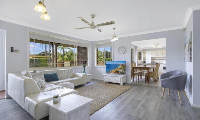 Umina Beach House | Vietta Rene Umina Beach