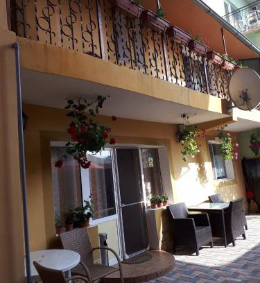 Costinesti House | Vila Olimpica