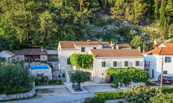 Lovorno House | Villa, (11350), Pridvorje, hr