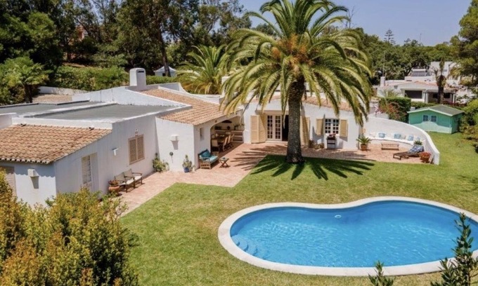 Branqueira Villa | Villa Alba, sun, peace and light!