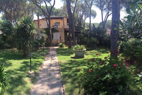 Santa Margherita di Pula Apartment | Villa Aurelia, 70m from the sea