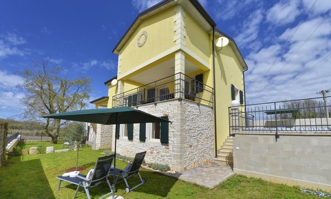 Mugeba House | Villa Aurelia House2 in Porec with private pool