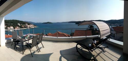 Tijesno Apartment | Villa Big Blue, Tisno
