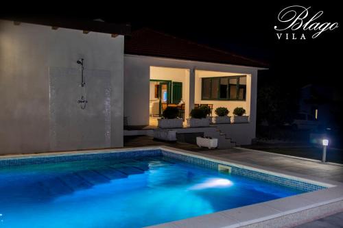 Trn Villa | Villa Blago