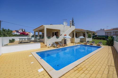 Albufeira Villa | Villa Campos by Villa Plus