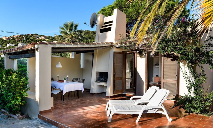 Costa Rei Villa | Villa 'Carla' with Private Terrace, Wi-Fi and Air Conditioning