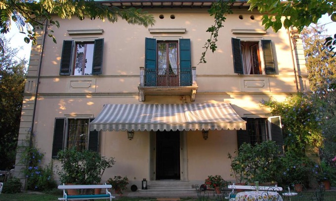 San Giuliano Terme Villa | Villa Carola